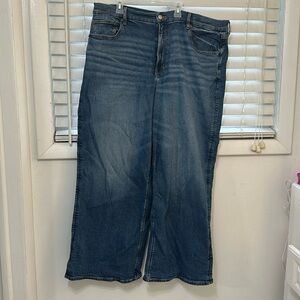American Eagle curvy high-rise baggy straight leg jean - women’s size 20 SHORT!